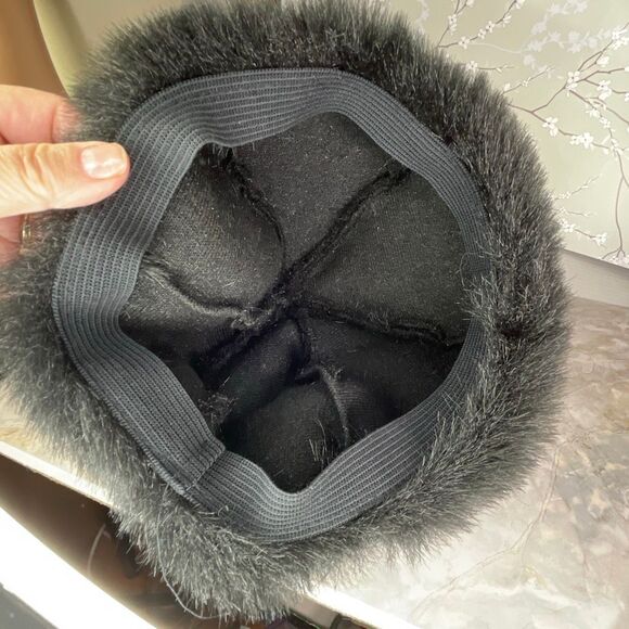 Vintage faux fur black hat elastic band - Picture 4 of 4